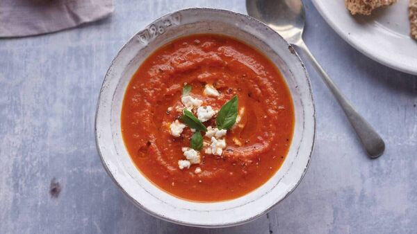 Mediterranean-style roasted red pepper soup